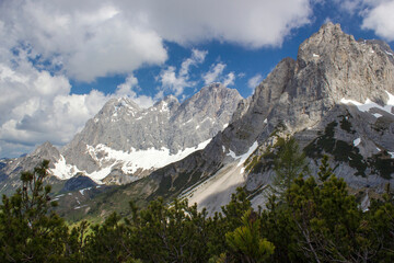 Obraz premium Landscape in the Austrian Alps of the Dachstein region (Styria in Austria)