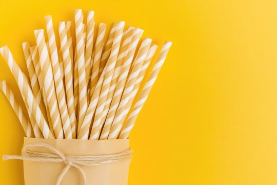 Biodegradable Paper Straws in Striped Design Suitable for Eco-Friendly Events and Beverages
