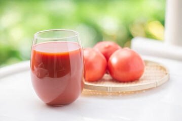 新鮮なトマトジュース