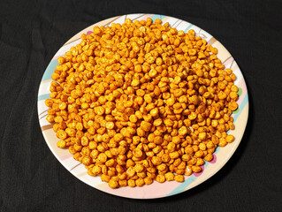 Crunchy Roasted Spicy Chickpeas