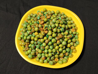 Crispy Roasted Green Peas Snack