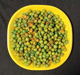 Spicy and Crunchy Fried Peas