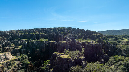 vista del cerro del Hierro en el parque natural de la sierra Norte de Sevilla, Andalucía