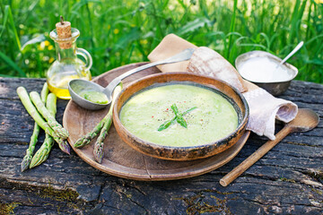 Asparagus soup