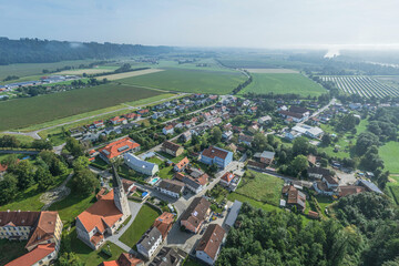 Sonniger Sommermorgen bei Ering am Inn in Niederbayern