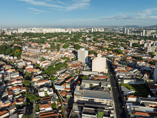 A Lapa, um dos bairros mais tradicionais de São Paulo, ganha uma nova dimensão vista do alto. Com...