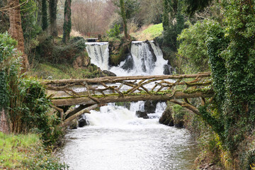 Cascade au hameau LE VAST dans le COTENTIN © stephane