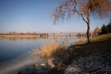 Obraz premium winter landscape with river
