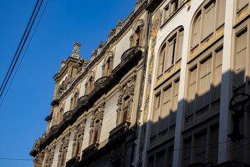 Fototapeta premium Detail of the beautiful architecture of the historical buildings at Mexico City downtown.