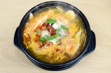 한국식 매운 돼지 국밥