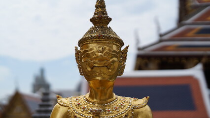 golden buddha statue in thailand