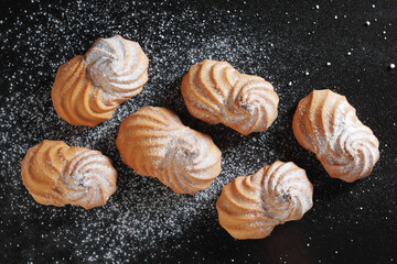 Shortbread cookies with filling