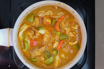 Tongseng ayam is one of Indonesia's traditional food made from chicken and spices such as garlic, shallot, chili, ginger, orange leaf, and others.