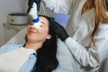 Diagnostic complex for microscopic examination of hair and skin of the scalp