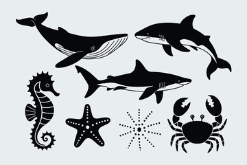 Fototapeta premium Ocean Wildlife Silhouettes