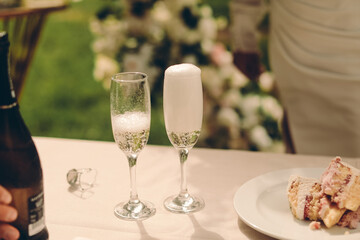 glasses of champagne