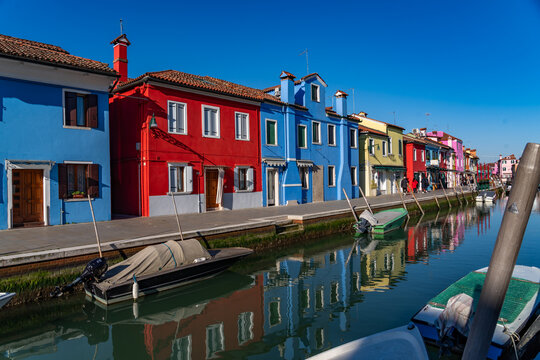 walking around the coloruful village of Burano Italy