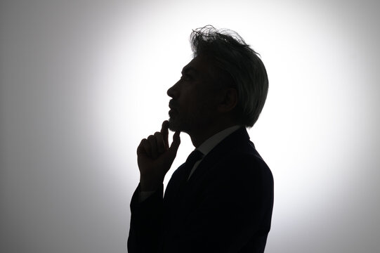 男性　シルエット　ビジネス