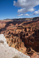 Fototapeta premium Colorful rock formations at Cedar Breaks National Monument, Utah 