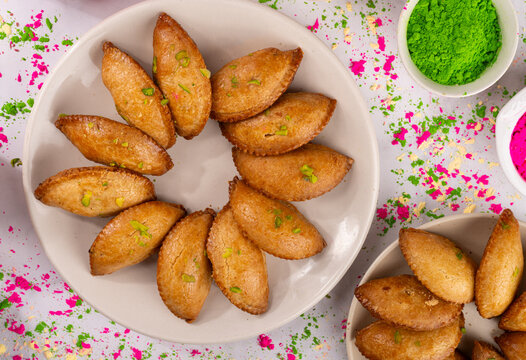 Rose pista gujiya