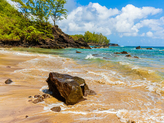 Koki Beach With The Lehoula Sea Arch in The Distance, Koki Beach Park, Hana, Maui, Hawaii, USA