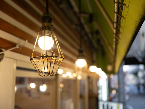 Warm Outdoor Lanterns Along a Cozy Japanese Alley During Twilight