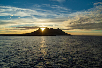 Fototapeta premium Sunrise over the remote Steeple Jason Island. Part of the Falkland Islands. 