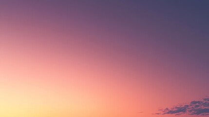 Obraz premium Warm Golden Orange Gradient Fading Into Deep Purple Sky at Sunset