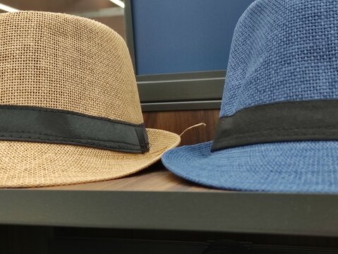 Preparations for the holidays, beautiful hatsPreparaciones para las vacaciones, hermosos sombreros(195)