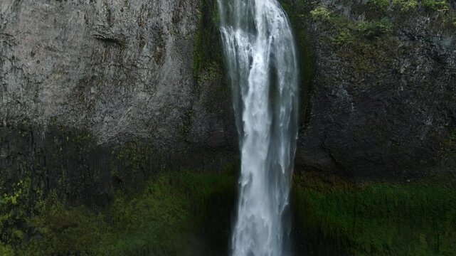 Breathtaking 4K aerial footage of Salt Creek Falls, Oregon's second-highest waterfall at 286 feet, surrounded by lush evergreen forests in Lane County. Captured in October.