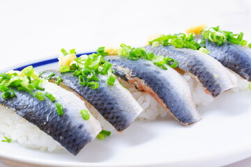 新鮮そのものの、いわしの握り寿司
