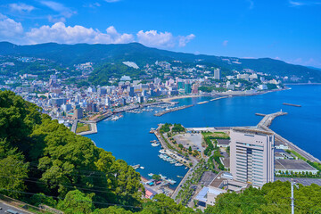 静岡県熱海市の熱海城から北側(熱海市街,熱海港,岩戸山など)を俯瞰