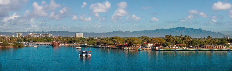 Obraz premium Panoramic view of the new cruise ship terminal marina in Puerto Vallarta, Jalisco, Mexico
