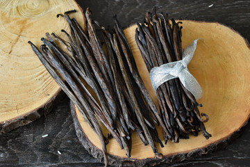 Delicious and expensive vanilla spice, this vanilla comes from Indonesia