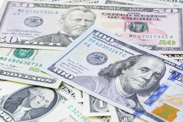 色々な種類の米ドル紙幣
