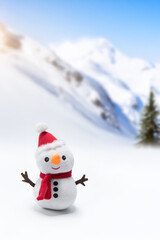 雪山と雪だるま