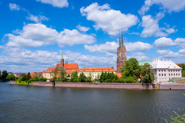 Wyspa Tumski na Odrze we Wrocławiu