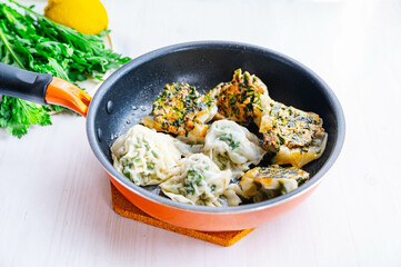 焼いた春菊の焼売