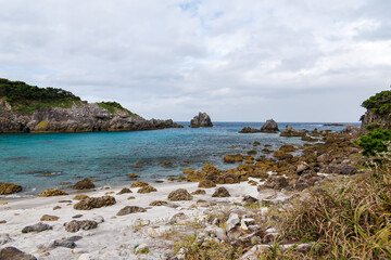 式根島の中の浦海水浴場の白砂の美しい海。

東京都伊豆諸島式根島-2024

