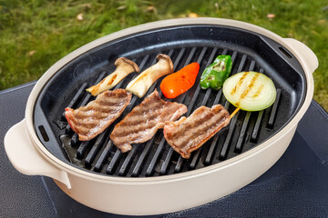 和牛で焼肉　Japanese style luxury grilled beef