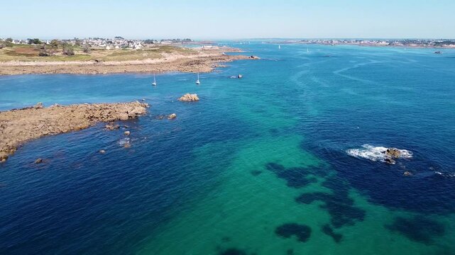 Vue a&eacute;rienne de l'Ile de Batz, Roscoff, Bretagne, France