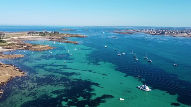 Vue a&eacute;rienne de l'Ile de Batz, Roscoff, Bretagne, France