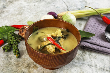 Thai green chicken curry with coconut