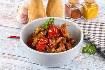 Pork with oyster sauce and vegetables