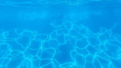 Obraz premium Underwater Tranquility: Sun-dappled water creates an abstract, serene, and inviting visual, the epitome of refreshing coolness and perfect for summertime themes.