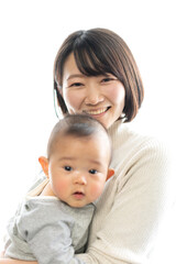 赤ちゃんを抱いた母親