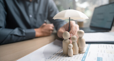 Family insurance plan protect. Help medicine protection. Father mother children insurance.