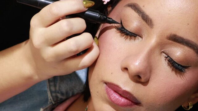 Video of a professional makeup artist