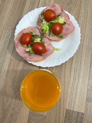 Breakfast eating 