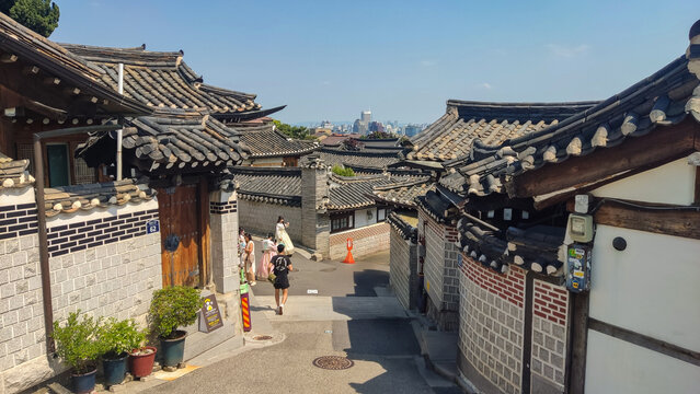 Traditional Hanok Houses in Bukchon Hanok Village, Seoul